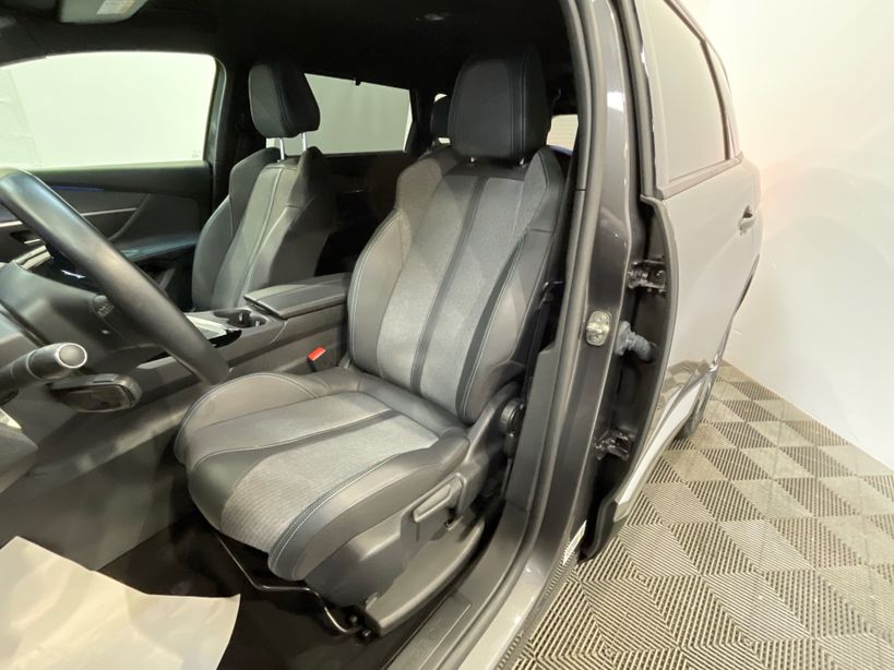 PEUGEOT 5008 2023 - Photo n°9