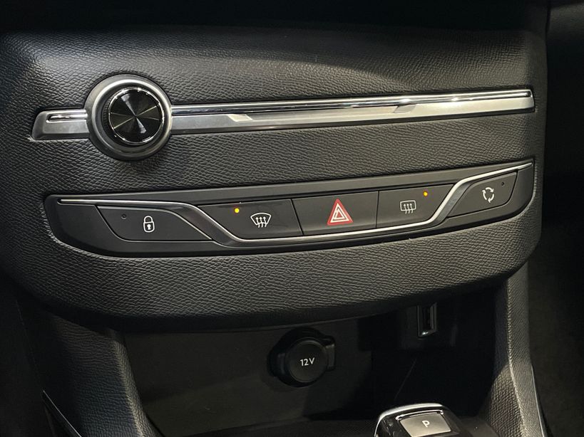 PEUGEOT 308 2021 - Photo n°18