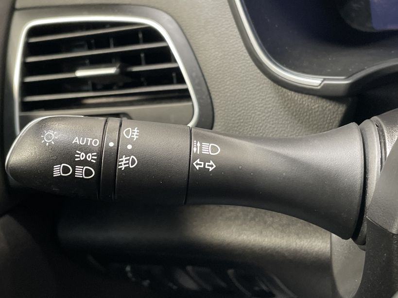 RENAULT MEGANE IV ESTATE 2021 - Photo n°30