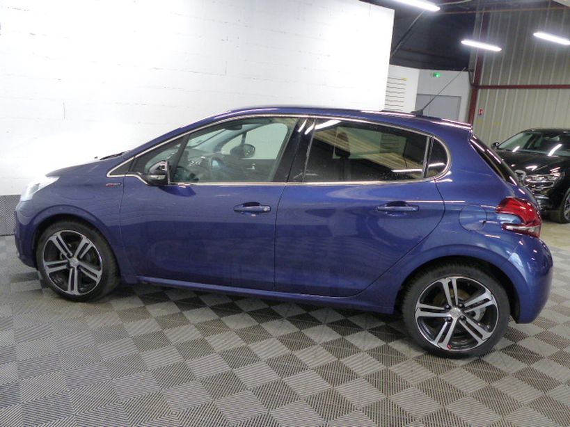 PEUGEOT 208 2017 - Photo n°1