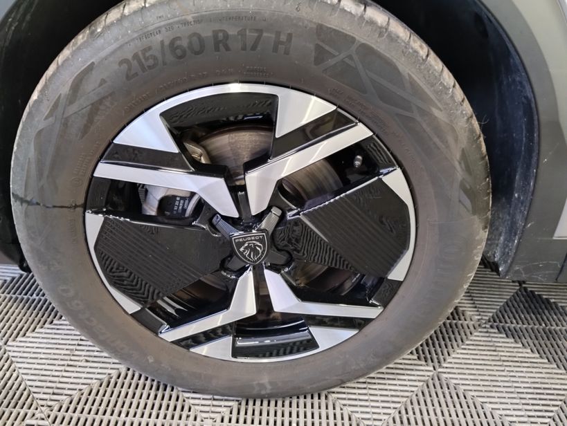 PEUGEOT 2008 2025 - Photo n°2