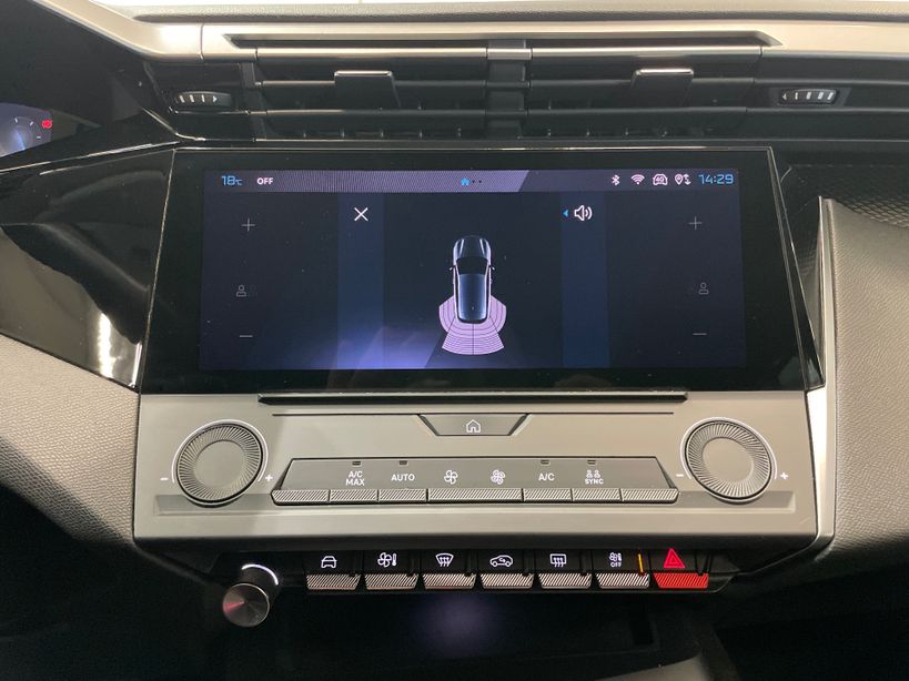 PEUGEOT 308 2022 - Photo n°11