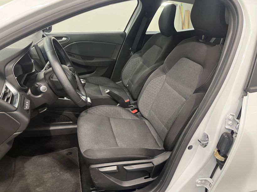 RENAULT CLIO V 2021 - Photo n°31