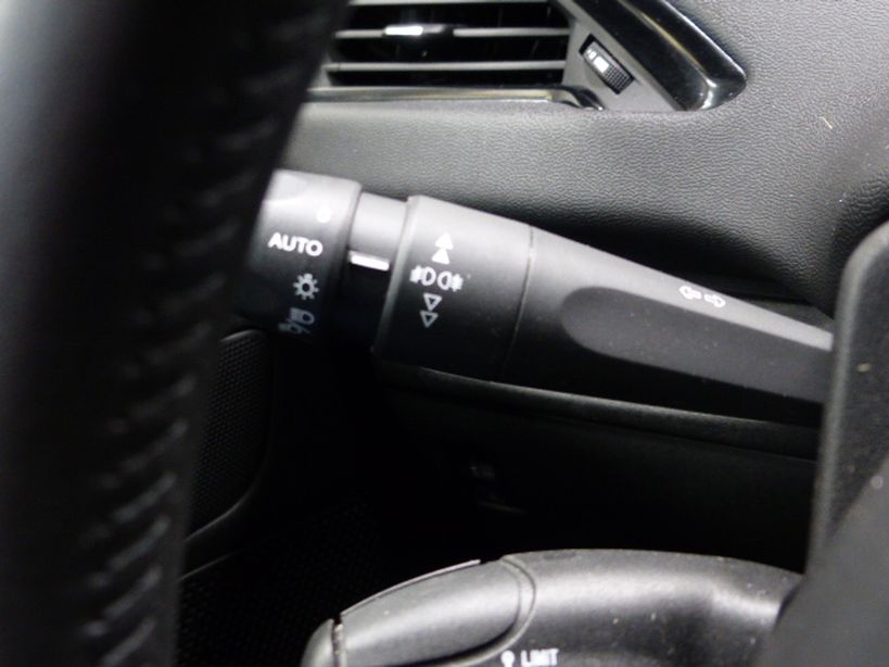 PEUGEOT 208 2019 - Photo n°20