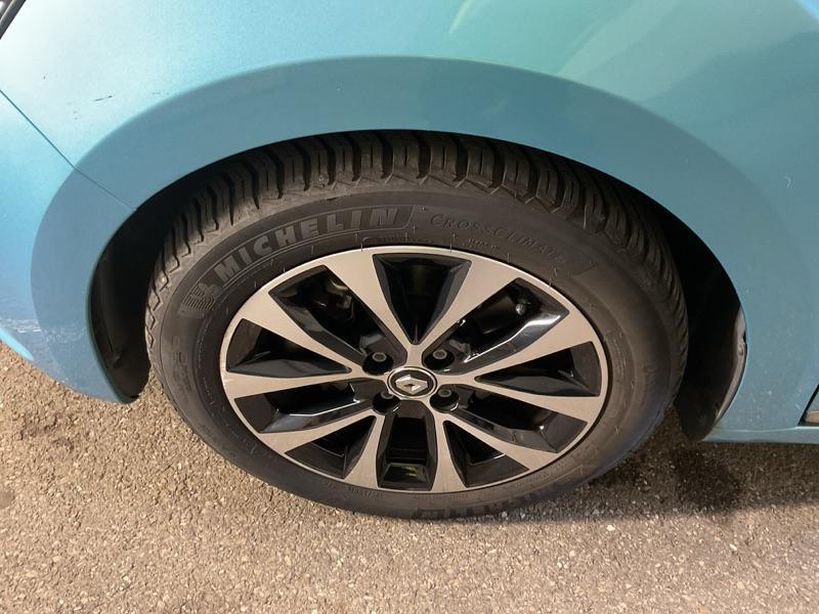 RENAULT CLIO V 2021 - Photo n°7