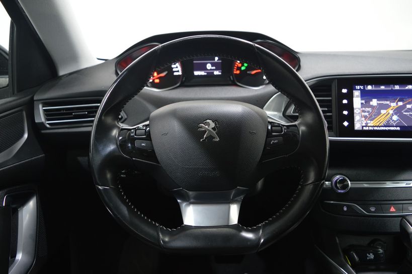 PEUGEOT 308 SW 2015 - Photo n°11