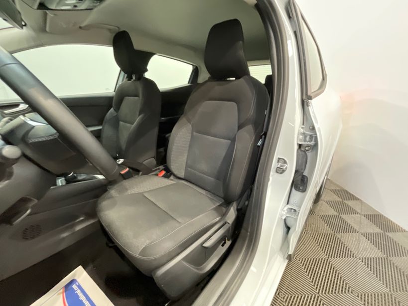 RENAULT CLIO V 2021 - Photo n°9