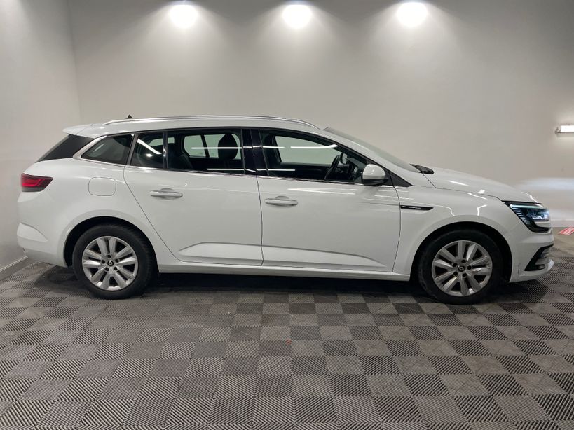 RENAULT MEGANE IV ESTATE 2022 - Photo n°4