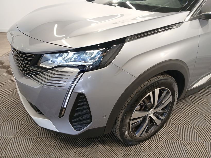 PEUGEOT 5008 2023 - Photo n°3