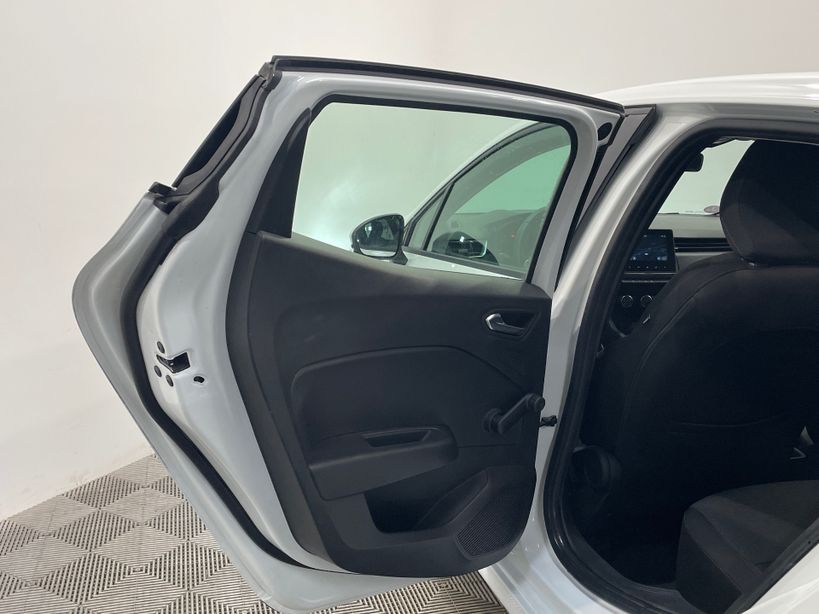 RENAULT CLIO V 2021 - Photo n°35