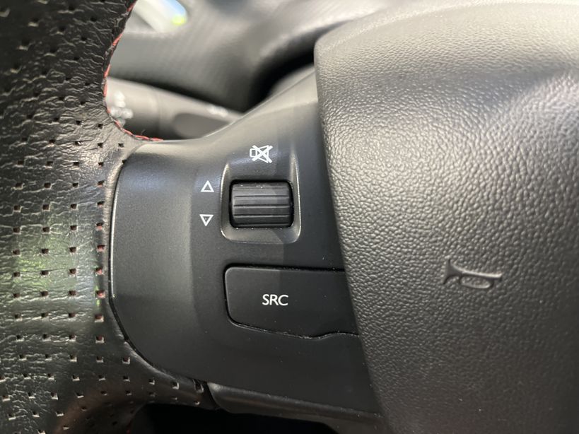 PEUGEOT 208 2019 - Photo n°25