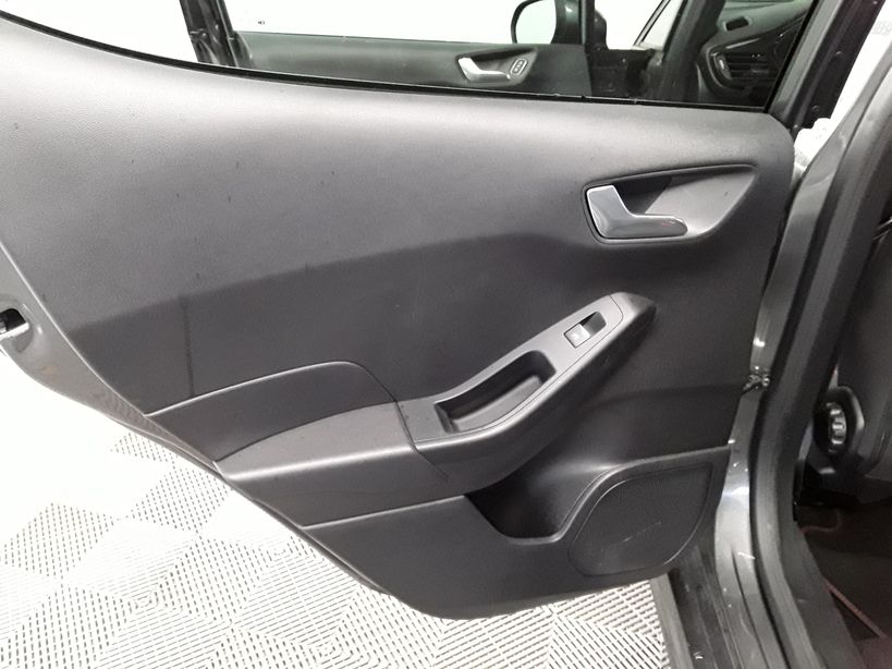 FORD FIESTA 2019 - Photo n°18