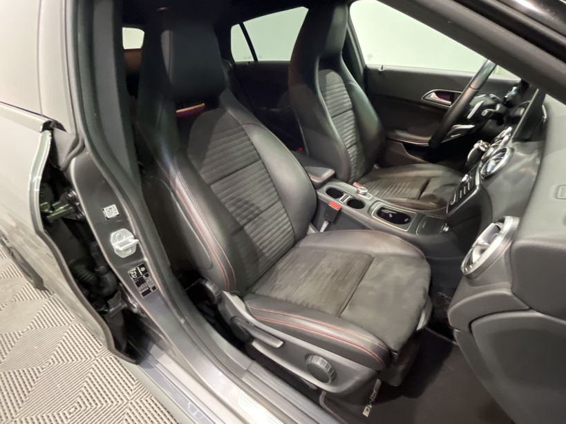 MERCEDES CLASSE CLA SHOOTING BRAKE 2017 - Photo n°39