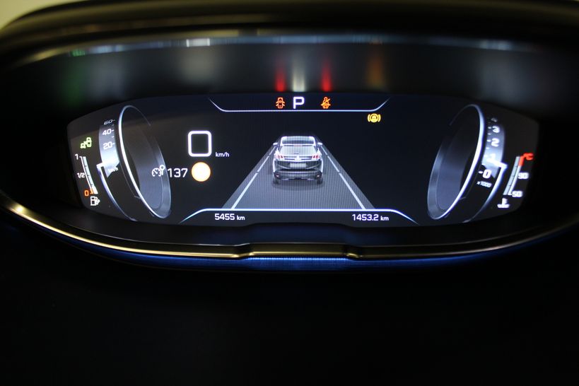 PEUGEOT 3008 2018 - Photo n°8