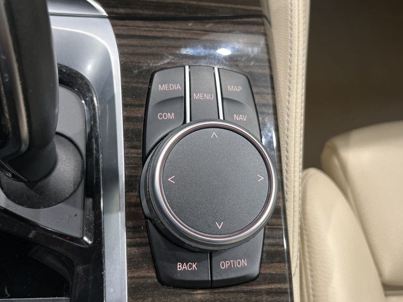 BMW SERIE 5 TOURING G31 2017 - Photo n°23