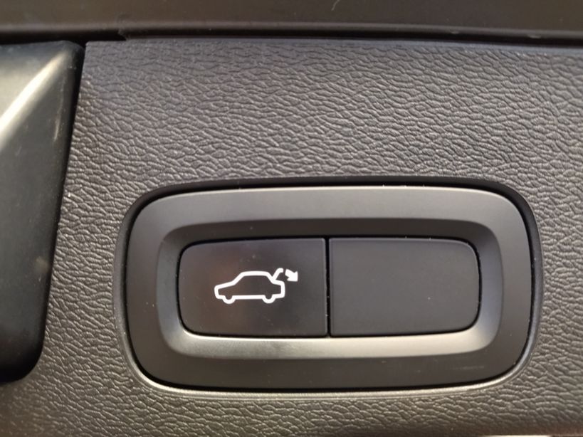 VOLVO XC60 2018 - Photo n°20