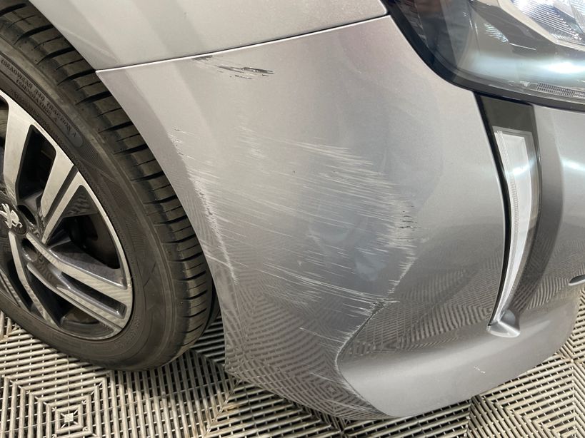 PEUGEOT 208 2023 - Photo n°3