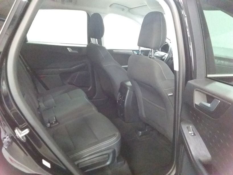 FORD KUGA 2021 - Photo n°8