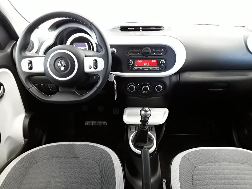 RENAULT TWINGO III 2019 - Photo n°6