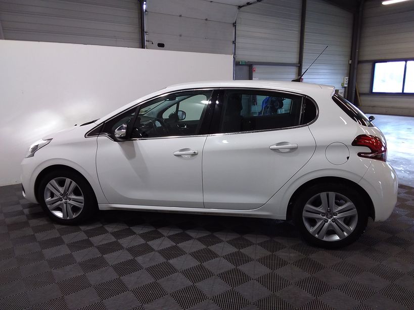 PEUGEOT 208 BUSINESS 2018 - Photo n°13