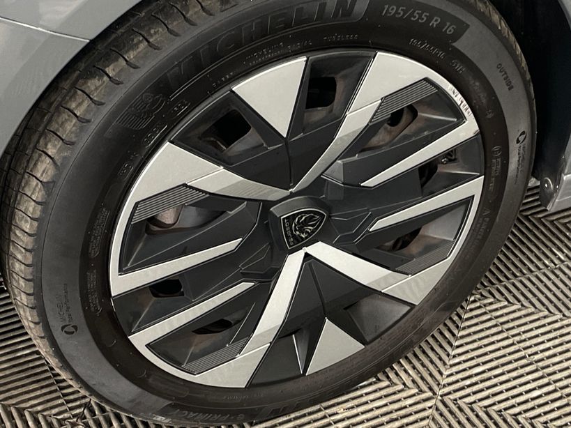 PEUGEOT 208 2024 - Photo n°7