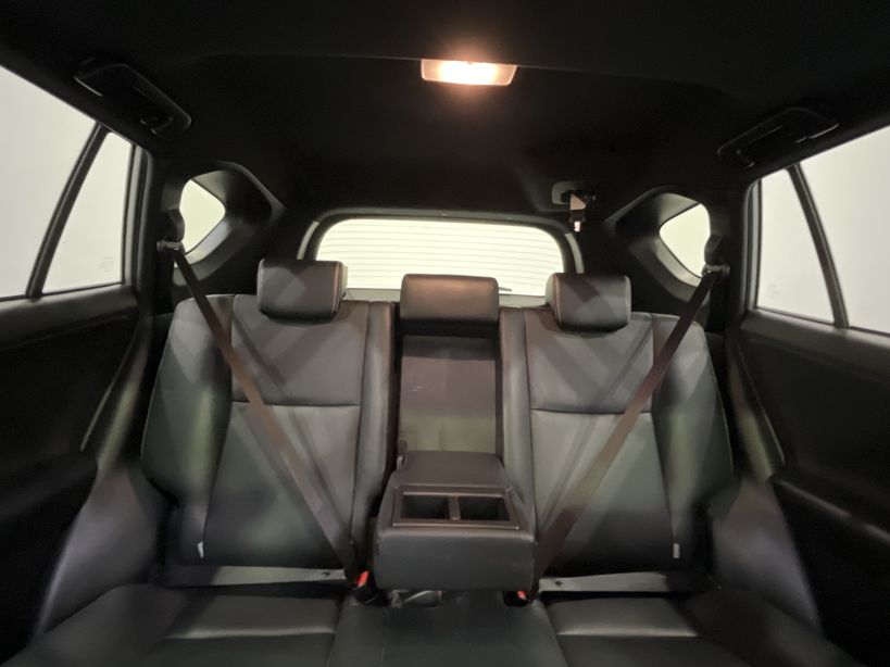 TOYOTA RAV4 HYBRIDE RC18 PRO 2019 - Photo n°40