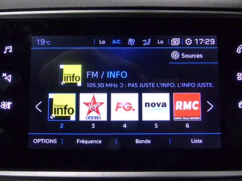 PEUGEOT 308 2021 - Photo n°11