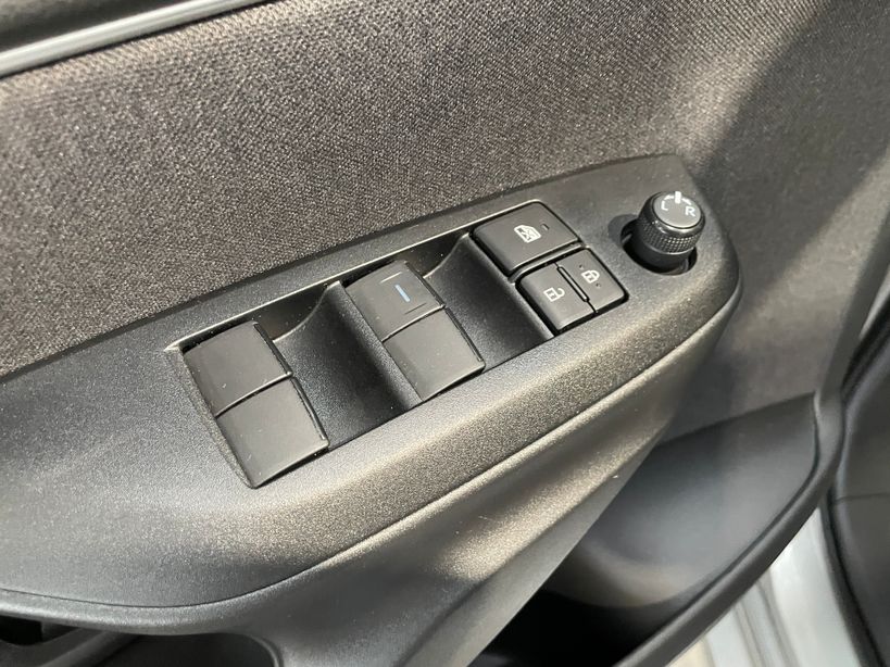 TOYOTA YARIS HYBRIDE 2025 - Photo n°37