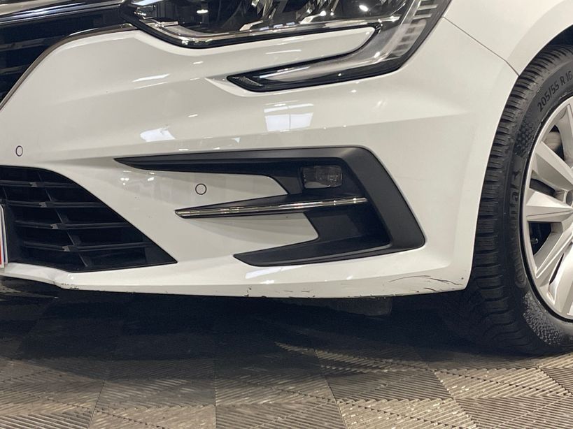 RENAULT MEGANE IV BERLINE 2023 - Photo n°3