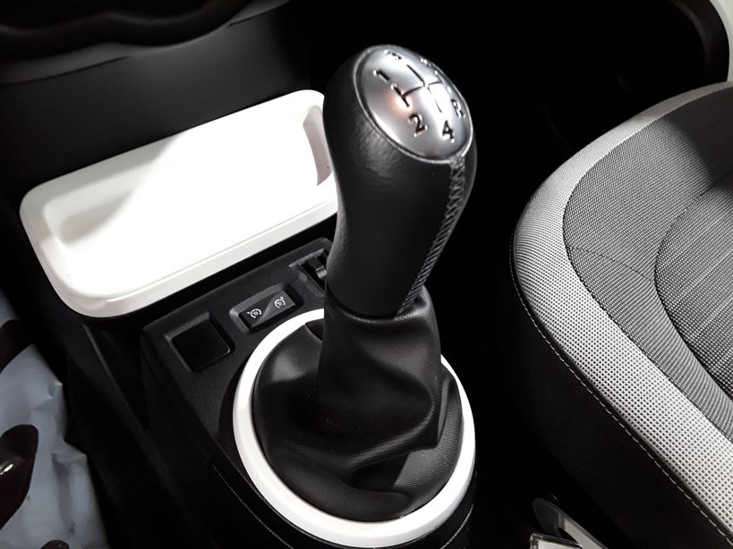 RENAULT TWINGO III 2019 - Photo n°14