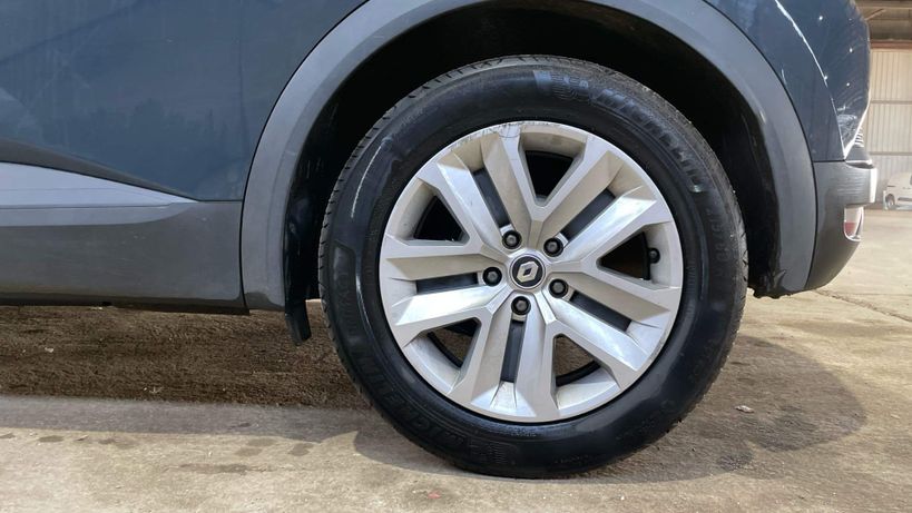 RENAULT CAPTUR 2021 - Photo n°9