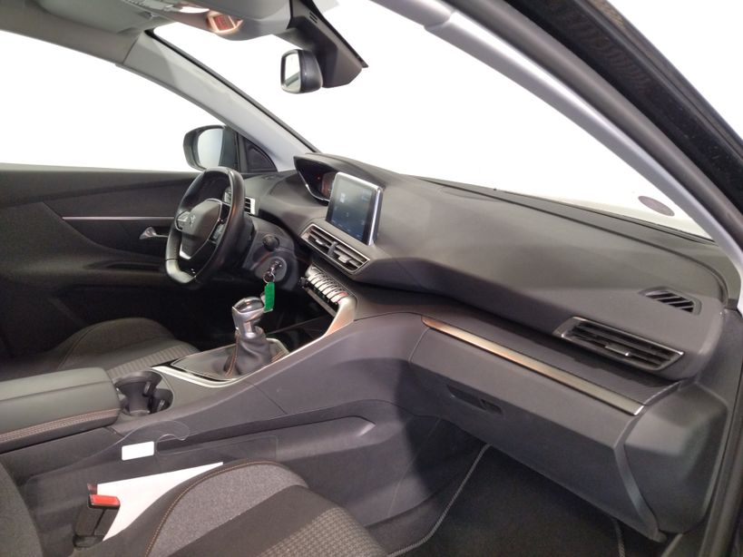 PEUGEOT 3008 BUSINESS 2019 - Photo n°8
