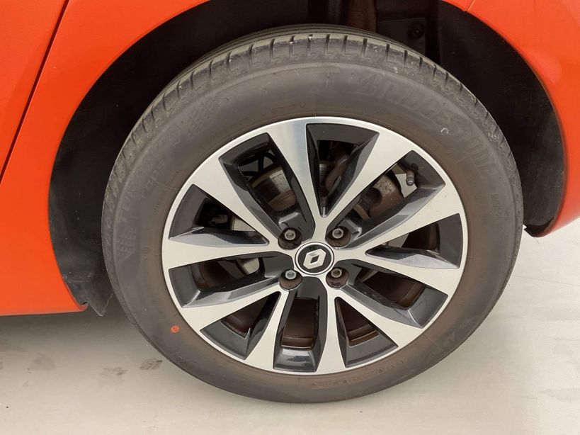 RENAULT CLIO V 2023 - Photo n°9