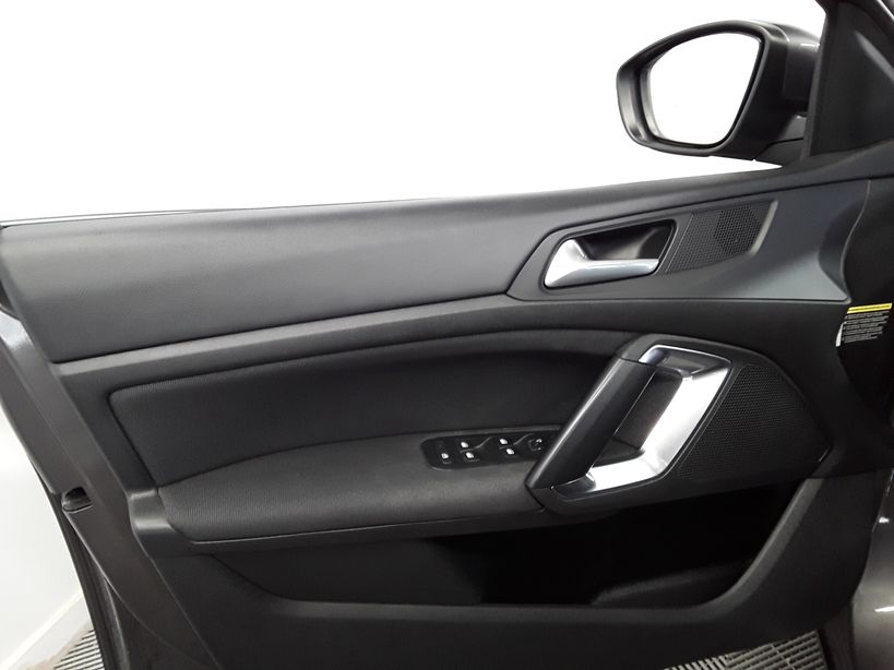 PEUGEOT 308 2018 - Photo n°14
