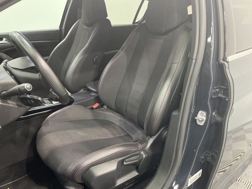 PEUGEOT 308 2018 - Photo n°10