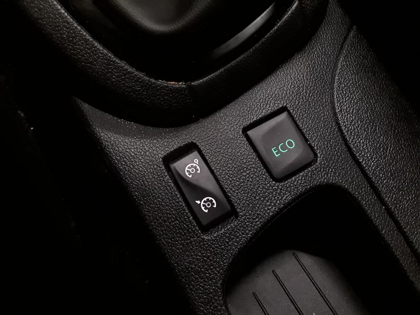 RENAULT CLIO IV ESTATE 2017 - Photo n°22