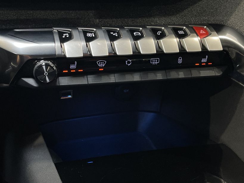 PEUGEOT 5008 2023 - Photo n°18
