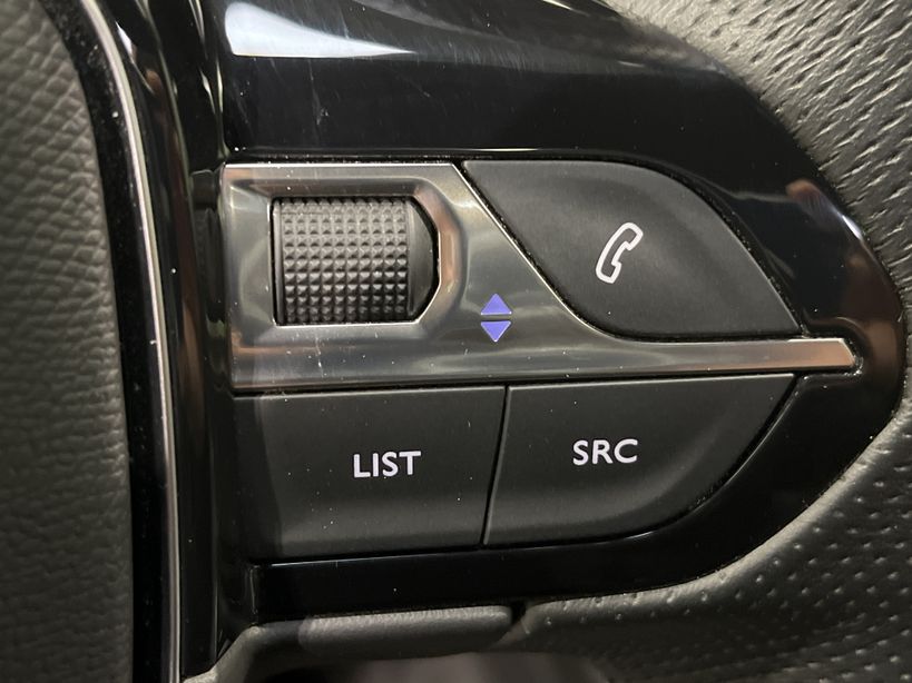 PEUGEOT 3008 2019 - Photo n°28