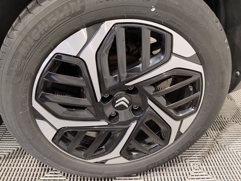 CITROEN C4 2023 - Photo n°2