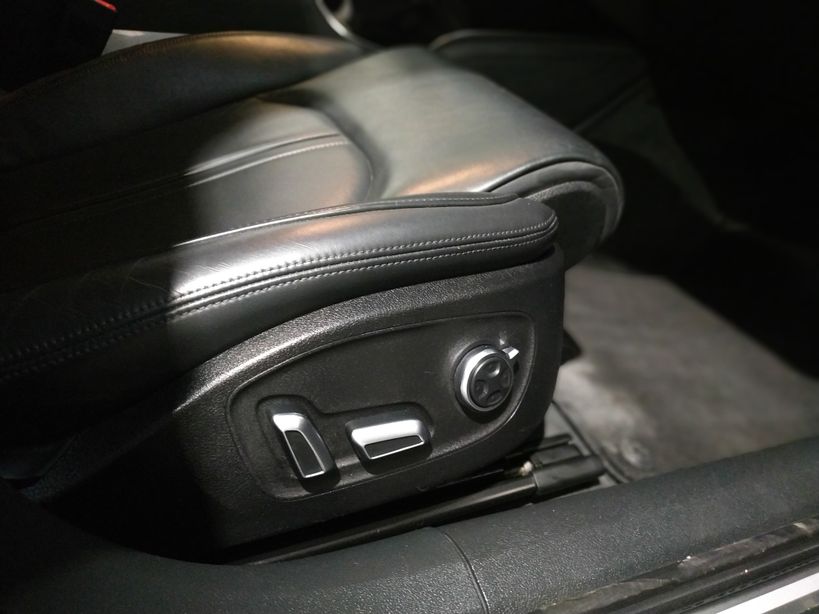 AUDI A6 AVANT 2016 - Photo n°12