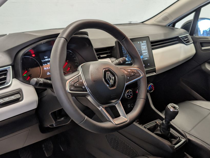 RENAULT CLIO V 2023 - Photo n°13