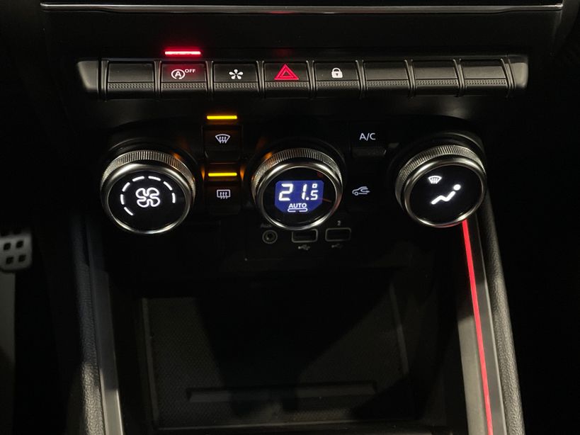 RENAULT CLIO V 2022 - Photo n°17