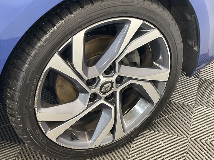 RENAULT MEGANE IV BERLINE 2021 - Photo n°6