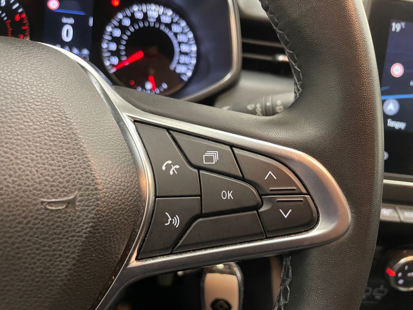 RENAULT CLIO V 2021 - Photo n°19