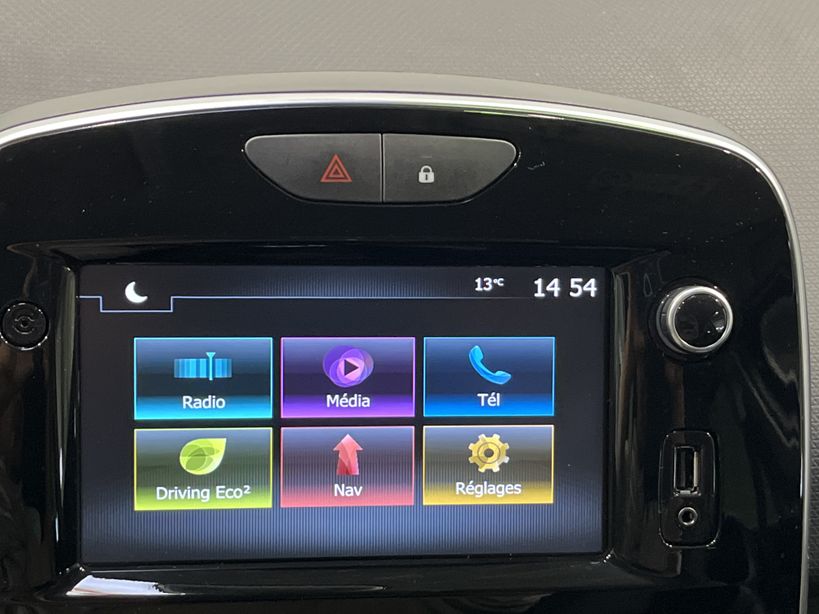 RENAULT CLIO IV 2018 - Photo n°16