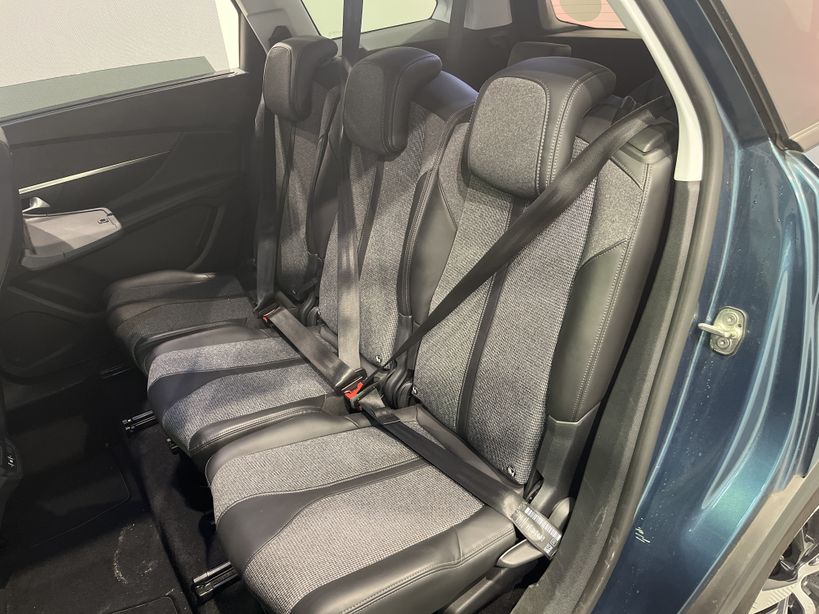 PEUGEOT 5008 2018 - Photo n°10