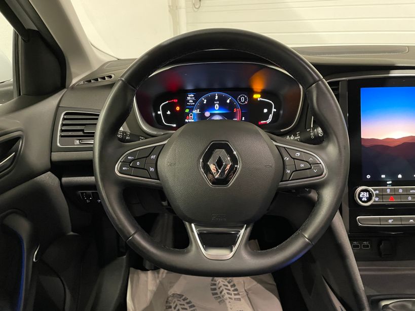 RENAULT MEGANE IV BERLINE 2022 - Photo n°14