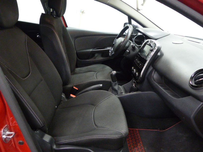 RENAULT CLIO IV ESTATE 2013 - Photo n°6