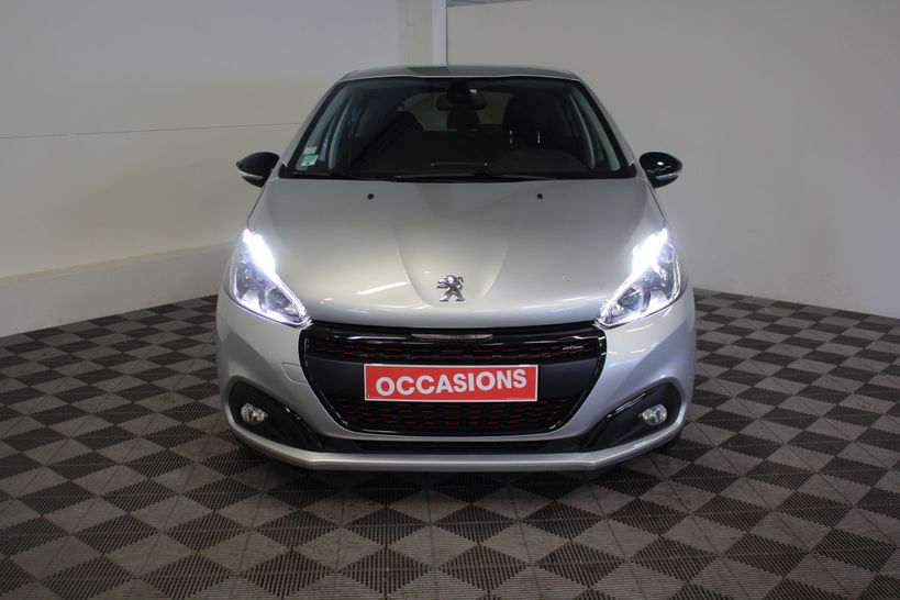 PEUGEOT 208 2018 - Photo n°2