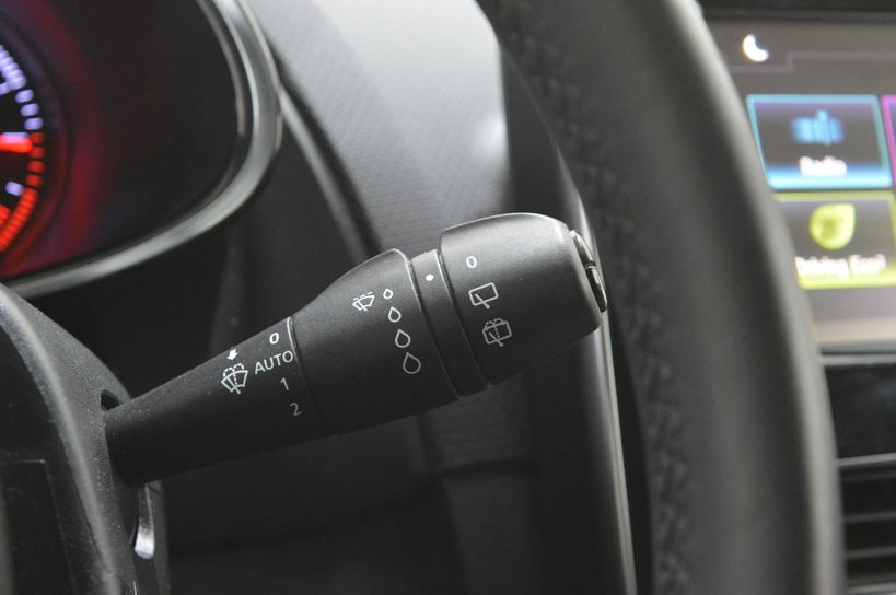 RENAULT CLIO IV 2016 - Photo n°28